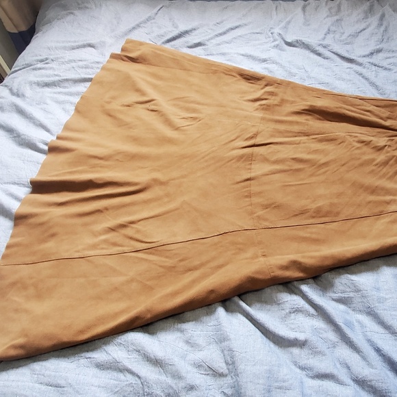 Clearance ‼️  Brand New CASSIS 100% Leather Long Skirt - Picture 2 of 4